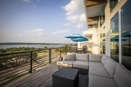 THE OASIS AT CANYON LAKE home image 1