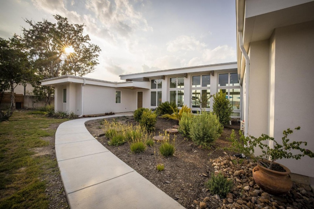 THE OASIS AT CANYON LAKE home
